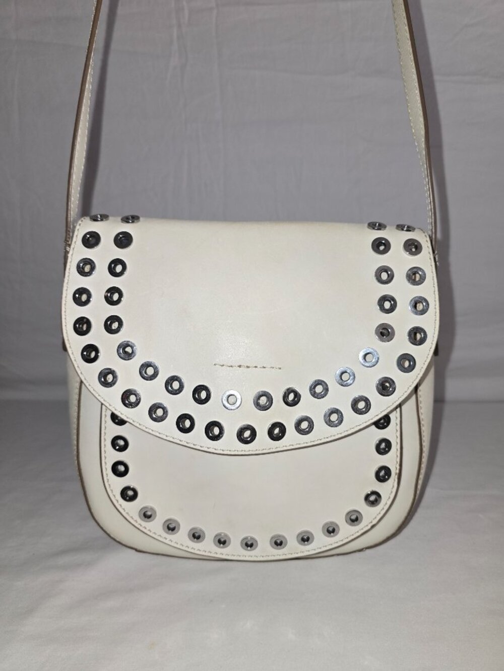 Frye Cassidy Off White / Cream Leather Grommet Saddle Crossbody Shoulder Bag